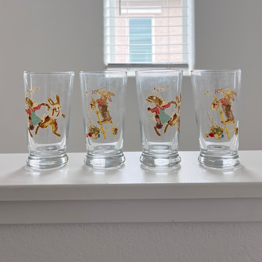 World Market Easter Bunny Rabbit Juice Glasses Set of 4 9 oz Spring Tableware
